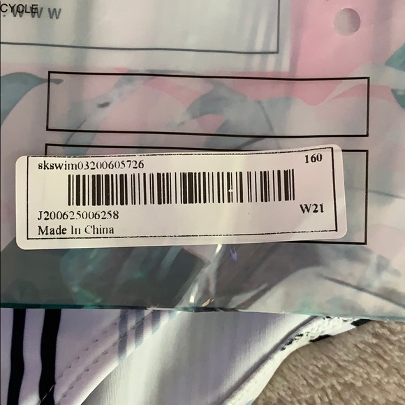 Bikini - Picture 6 of 6